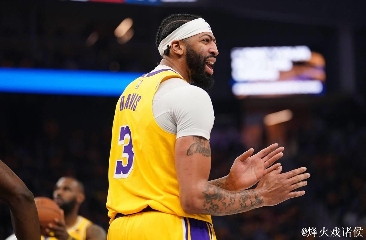 力克独行侠!爵士官媒晒本场比赛的终场海报:此刻心情如何 力克独行侠!爵士官媒晒本场比赛的终场海报:此刻心情如何